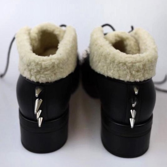 🔥 NWT Gucci Runway Harlem spikes and studs boots/shoes - Picture 6 of 14